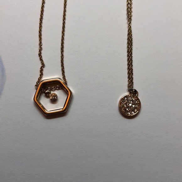 Gold necklace collection *individual or all* - Picture 3 of 3